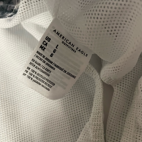 American Eagle Men's swim trunks L

Excellent condition - Picture 4 of 6